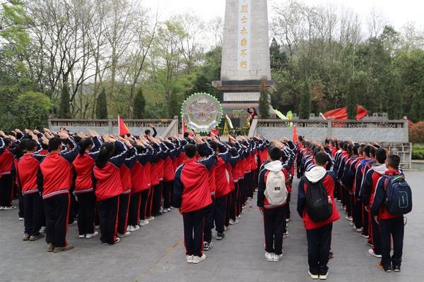 郑州一核酸点推VIP服务，年费320元。你觉得这种服务应该全国推广吗？